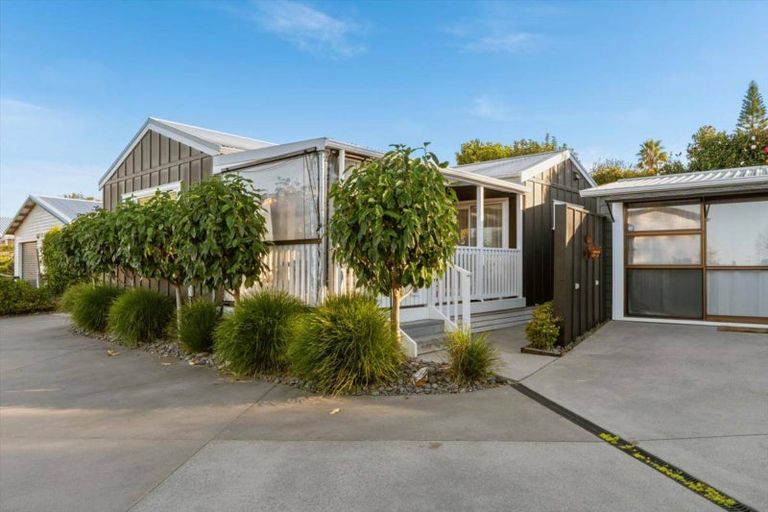 Photo of property in 111 Boucher Avenue, Te Puke, 3119
