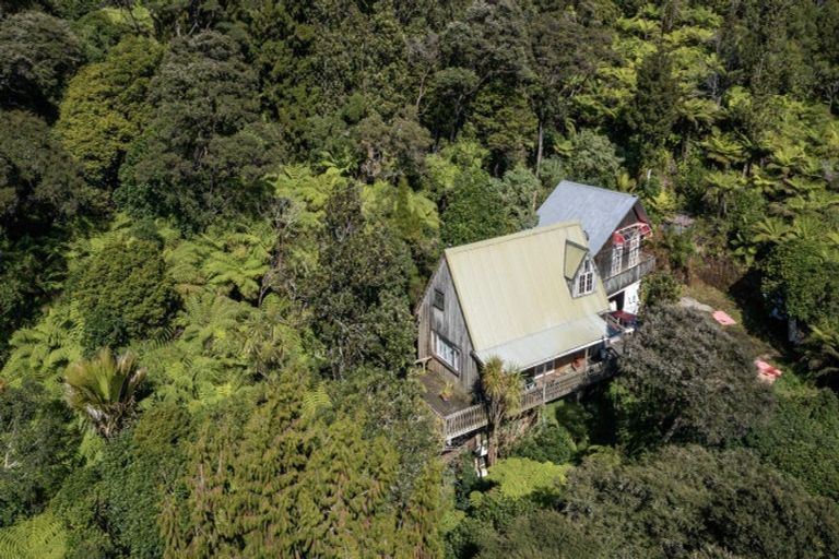 Photo of property in 19 Te Tuhi Road, Raglan, 3297