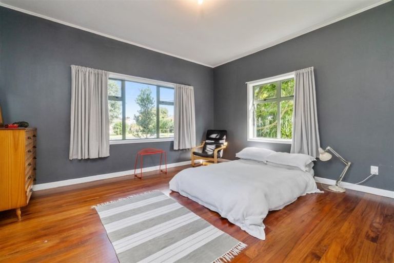 Photo of property in 31 Vine Street, Mangere East, Auckland, 2024