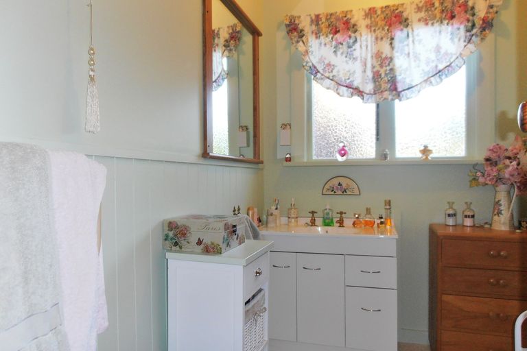 Photo of property in 16 Wood Street, Temuka, 7920