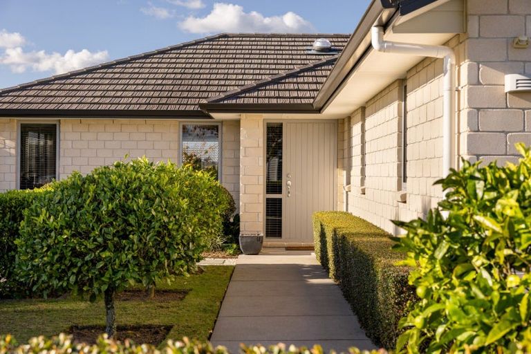 Photo of property in 20 Mortlake Heights, Pyes Pa, Tauranga, 3112