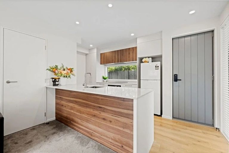 Photo of property in 208b Cranford Street, St Albans, Christchurch, 8014