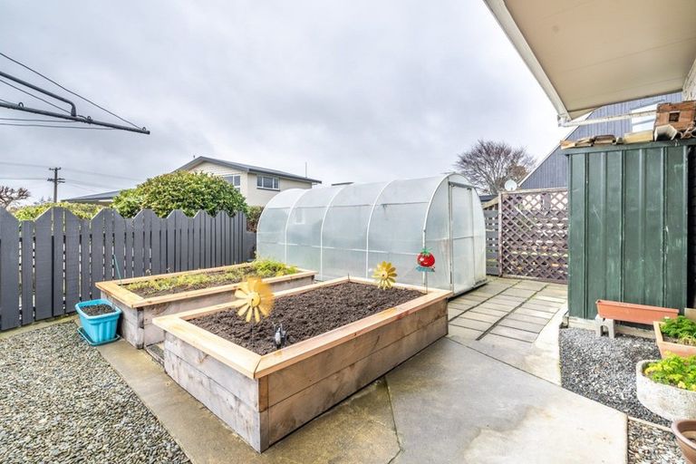 Photo of property in 2 Hamilton Avenue, Winton, 9720