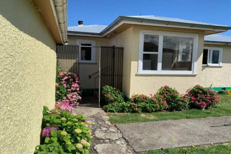 Photo of property in 11 Trafalgar Street, Dannevirke, 4930