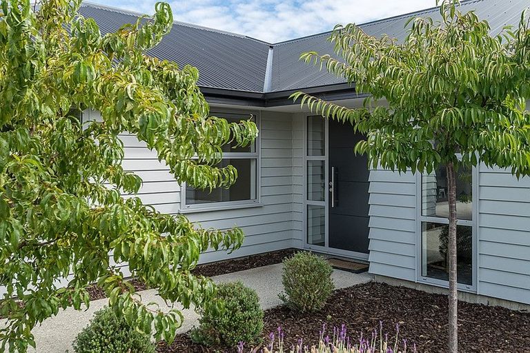 Photo of property in 51 Molyneux Avenue, Cromwell, 9310