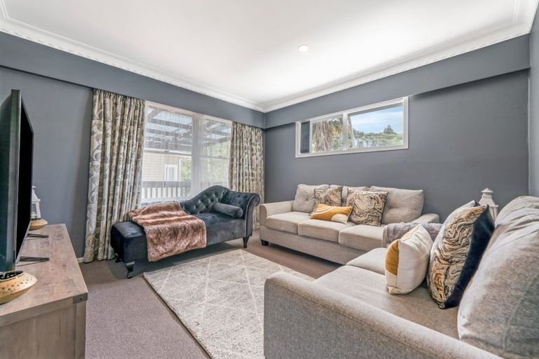 Photo of property in 25 Birdwood Road, Swanson, Auckland, 0612
