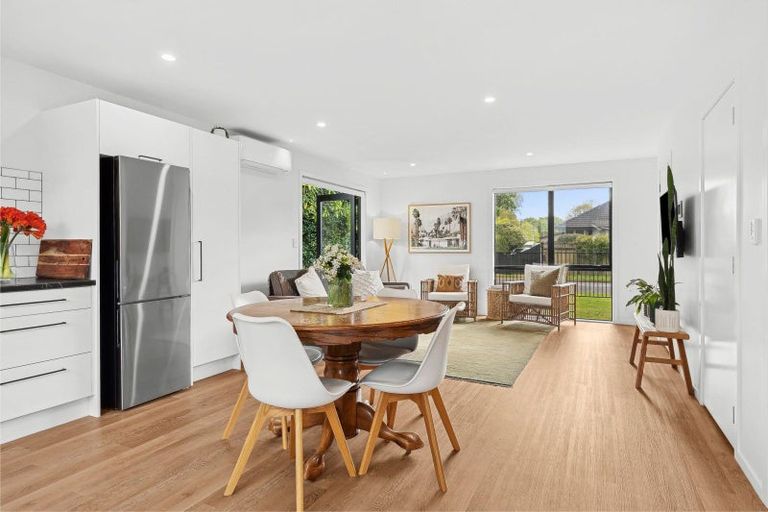 Photo of property in 14 Hamilton Road, Cambridge, 3434