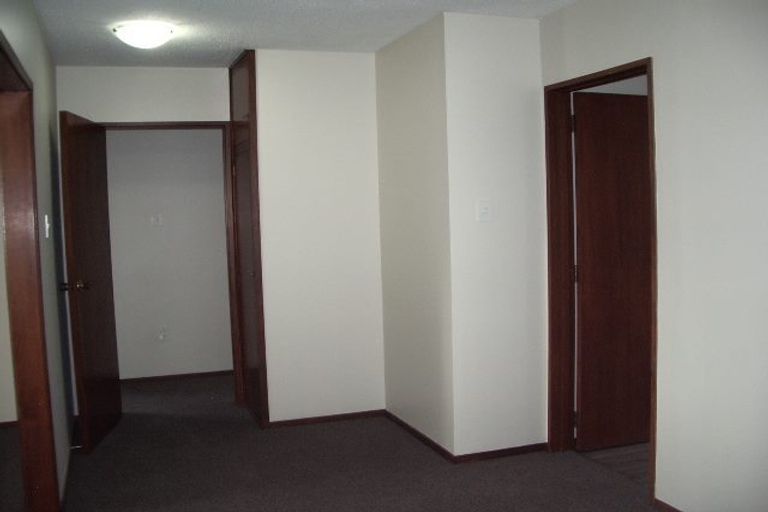 Photo of property in 1/204 Grimseys Road, Redwood, Christchurch, 8051