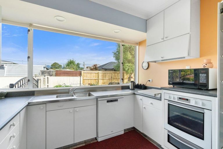 Photo of property in 3 Worcester Street, Levin, 5510