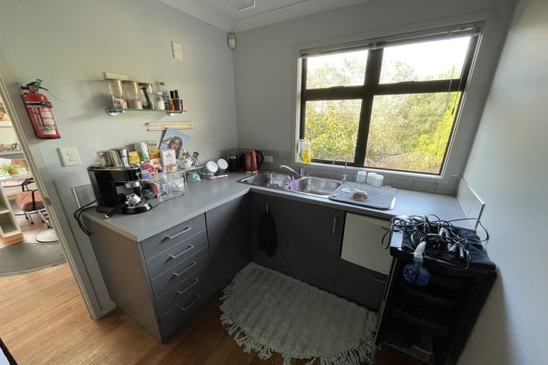 Photo of property in 25a Church Road, Taradale, Napier, 4112