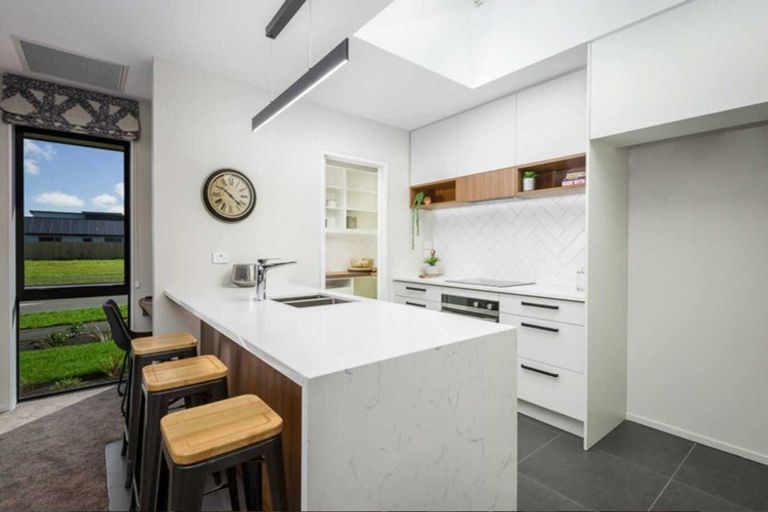 Photo of property in 37 Prestons Park Drive, Marshland, Christchurch, 8083