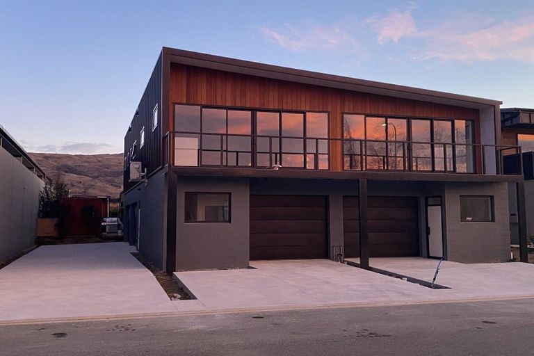 Photo of property in 10 Le Mans Grove, Cromwell, 9384