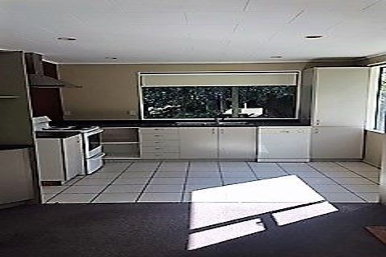 Photo of property in 31 Renown Road, Raumati South, Paraparaumu, 5032