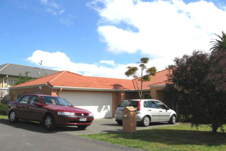 Photo of property in 86 Bluebird Crescent, Unsworth Heights, Auckland, 0632