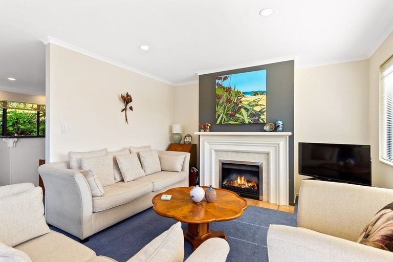 Photo of property in 20a Auld Street, Torbay, Auckland, 0630