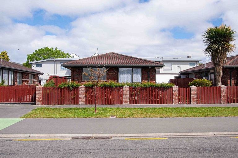 Photo of property in 42a Macaulay Street, Addington, Christchurch, 8024