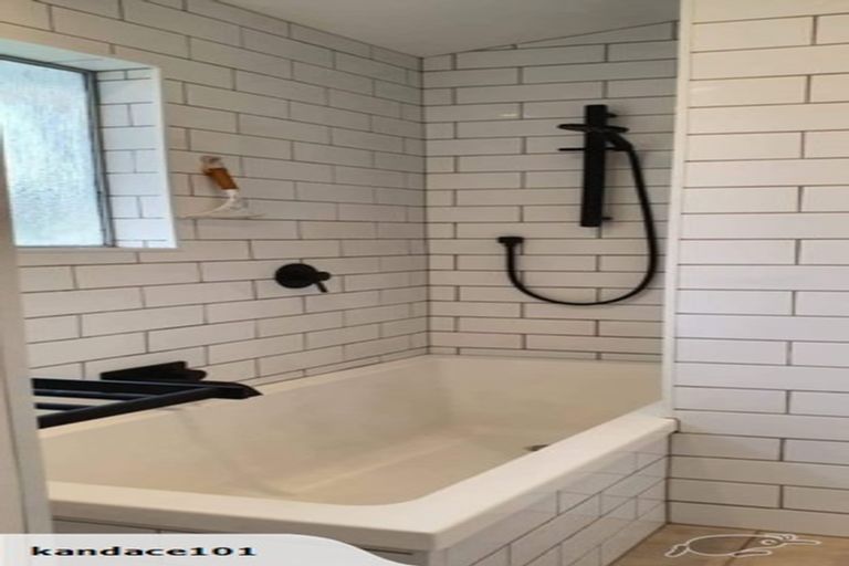 Photo of property in 1/46 Zealandia Road, Manly, Whangaparaoa, 0930