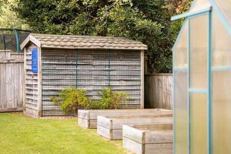 Photo of property in 94 Weggery Drive, Waikanae Beach, Waikanae, 5036