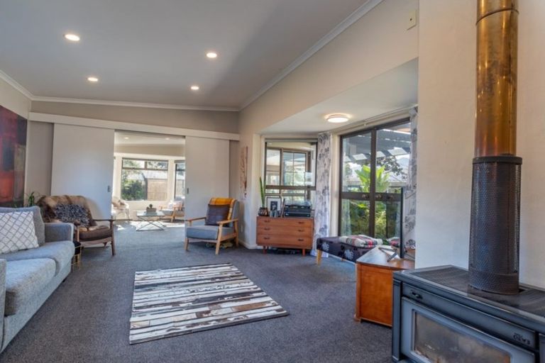 Photo of property in 314 Te Moana Road, Waikanae, 5036