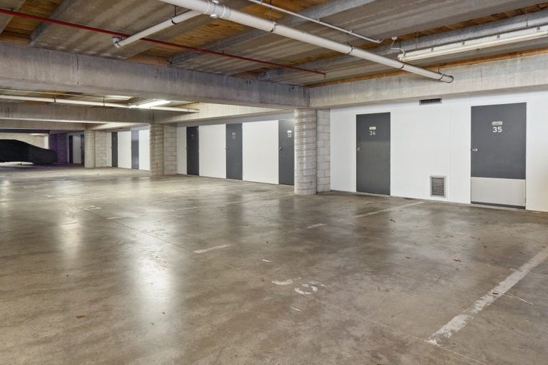 Photo of property in 311/136 Marine Parade, Mount Maunganui, 3116