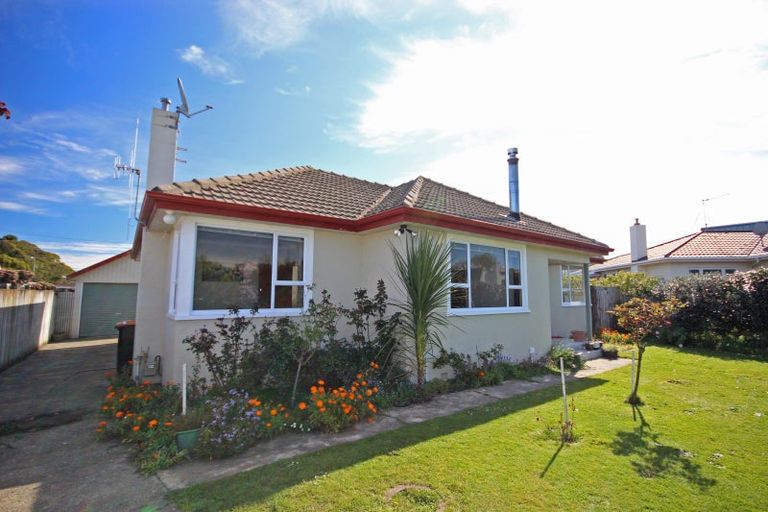 Photo of property in 3 Graham Place, West End, Palmerston North, 4410
