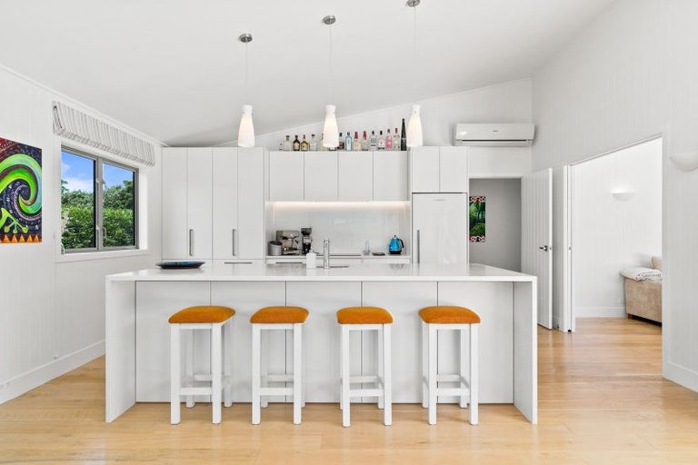 Photo of property in 2 Meridian Place, Matapouri, Whangarei, 0173