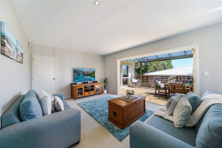 Photo of property in 2/32 Abercrombie Street, Howick, Auckland, 2014