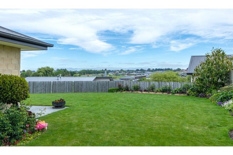Photo of property in 11 Hunter Hills Drive, Gleniti, Timaru, 7910