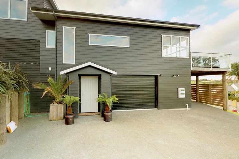 Photo of property in 21 Riverview Place, Waipu, 0582