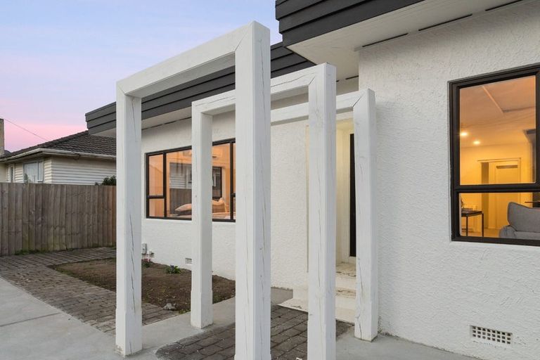 Photo of property in 86 Racecourse Road, Sockburn, Christchurch, 8042