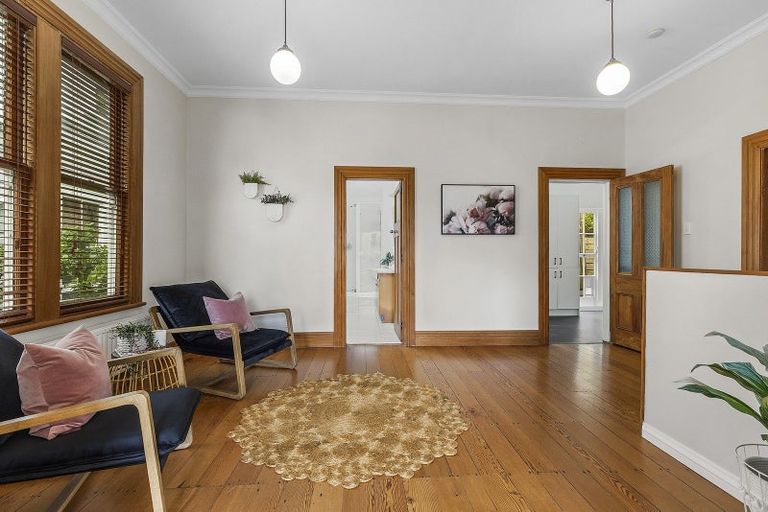 Photo of property in 12 Jackson Street, Island Bay, Wellington, 6023