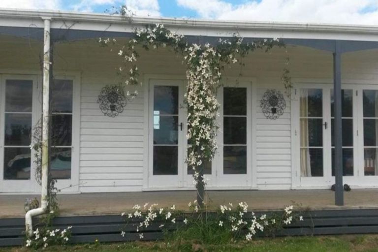 Photo of property in 4385 Mountain Road, Ngaere, Stratford, 4393