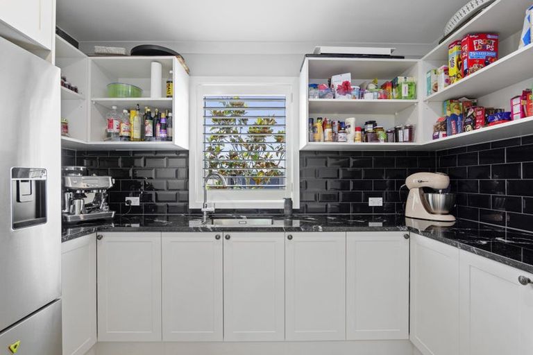 Photo of property in 72 Georgina Street, Marshland, Christchurch, 8083