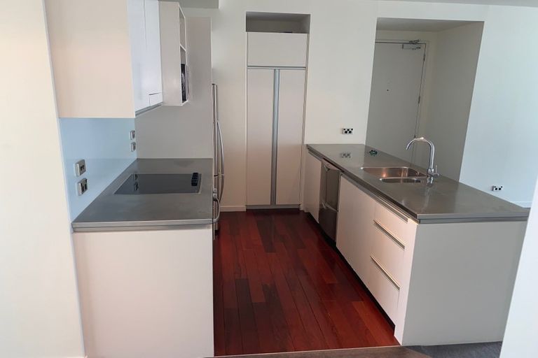 Photo of property in Stratis Apartments At Lighter Quay, 310/83 Halsey Street, Auckland Central, Auckland, 1010