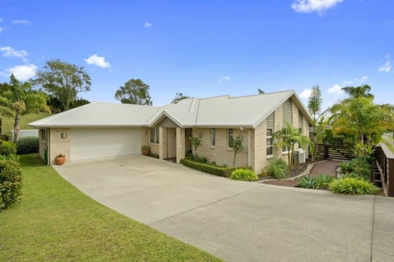 Photo of property in 20 Falcon Drive, Welcome Bay, Tauranga, 3112