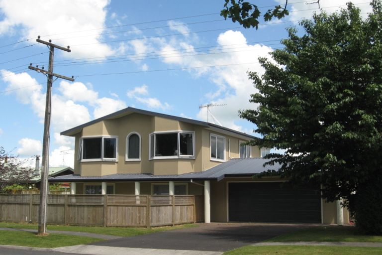 Photo of property in 35 Carlyle Street, Leamington, Cambridge, 3432