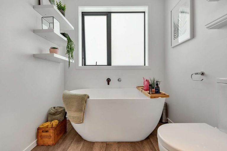 Photo of property in 2/62 Cabourne Drive, Glenview, Hamilton, 3206