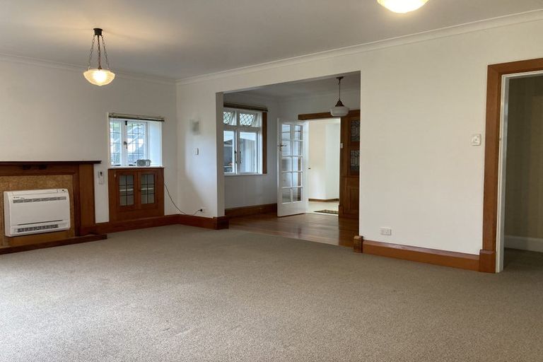 Photo of property in 195 Derwent Street, Island Bay, Wellington, 6023