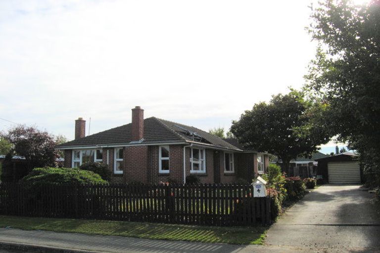 Photo of property in 4 Marshwood Place, Sockburn, Christchurch, 8042