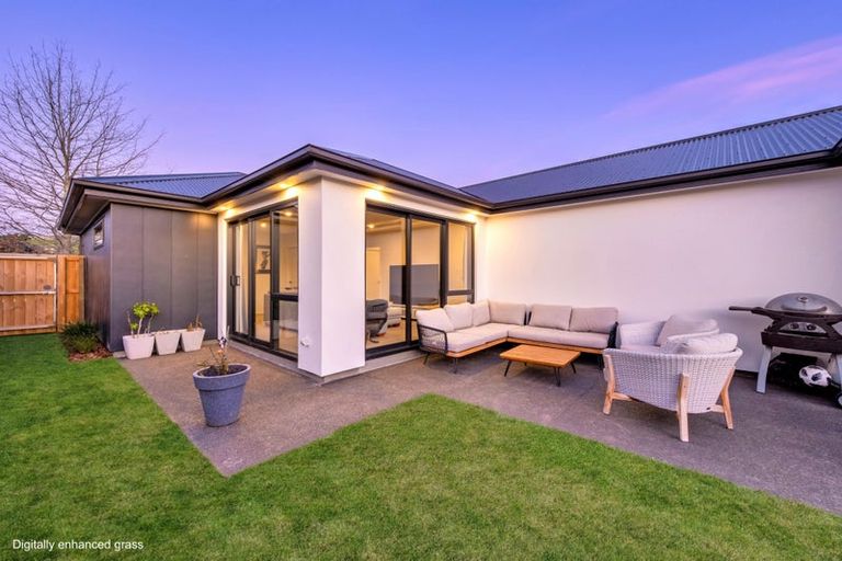 Photo of property in 17 Sutherlands Road, Halswell, Christchurch, 8025