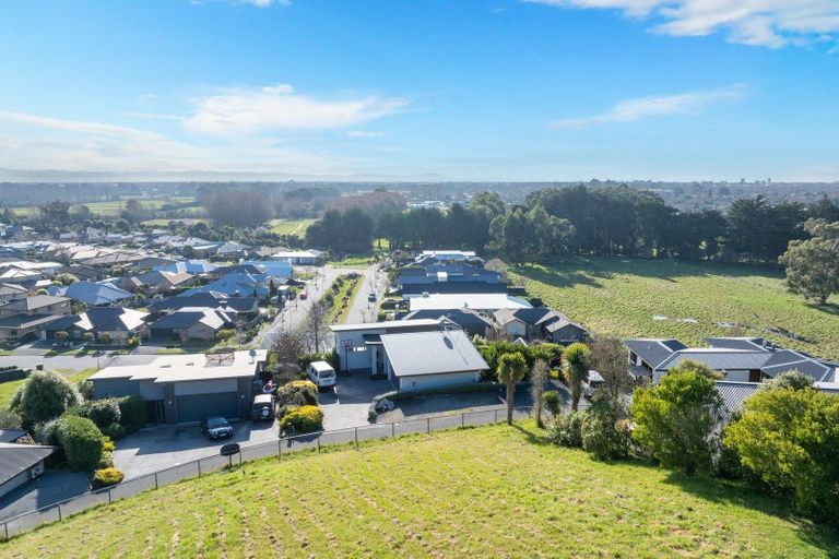 Photo of property in 7 Hadleigh Lane, Westmorland, Christchurch, 8025