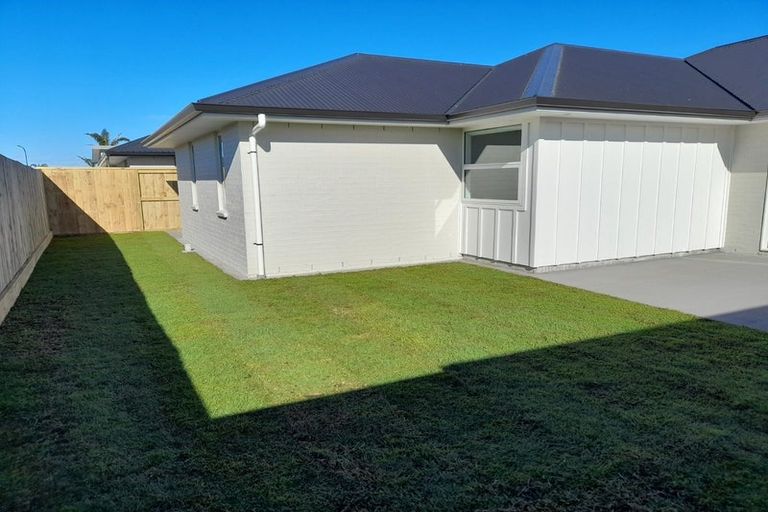 Photo of property in 11 Cotula Way, Papamoa Beach, Papamoa, 3118