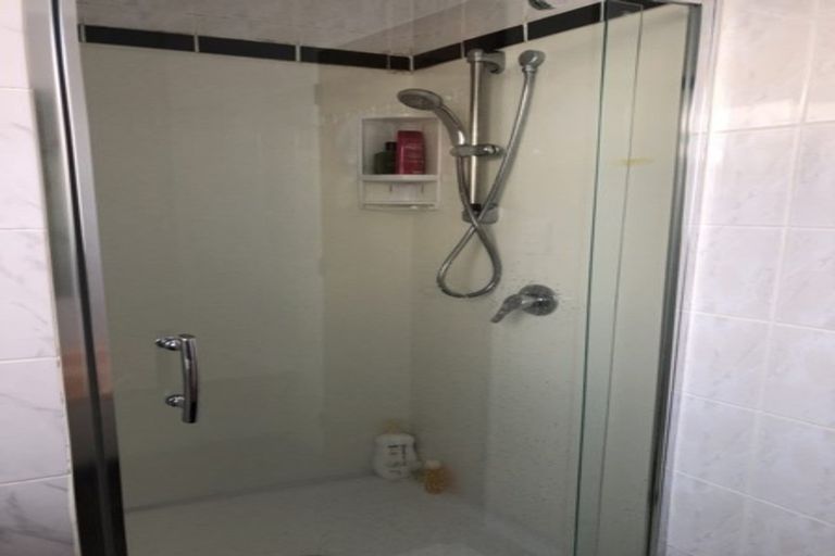 Photo of property in 6 Crail Court, Totara Heights, Auckland, 2105