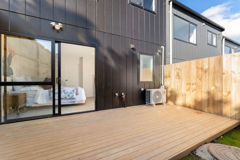 Photo of property in 11a Bowman Road, Forrest Hill, Auckland, 0620