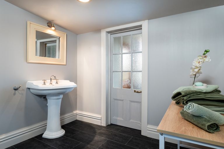 Photo of property in 117 Studholme Street, Somerfield, Christchurch, 8024