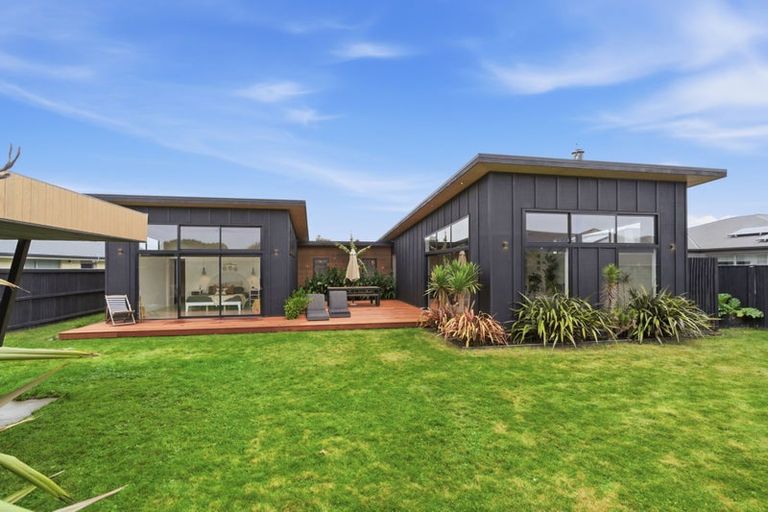 Photo of property in 93 Beachvale Drive, Kaiapoi, 7630