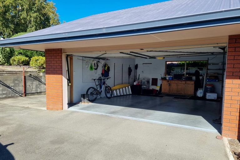 Photo of property in 24 Aotea Crescent, Gore, 9710