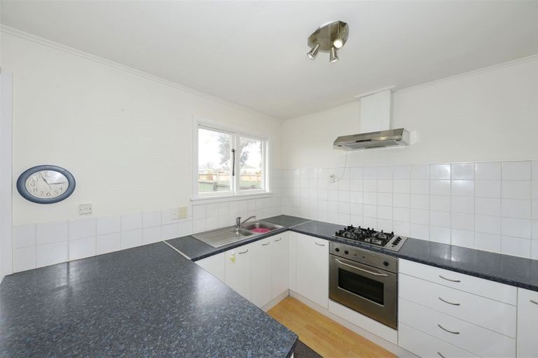 Photo of property in 24 Wimborne Crescent, Aranui, Christchurch, 8061