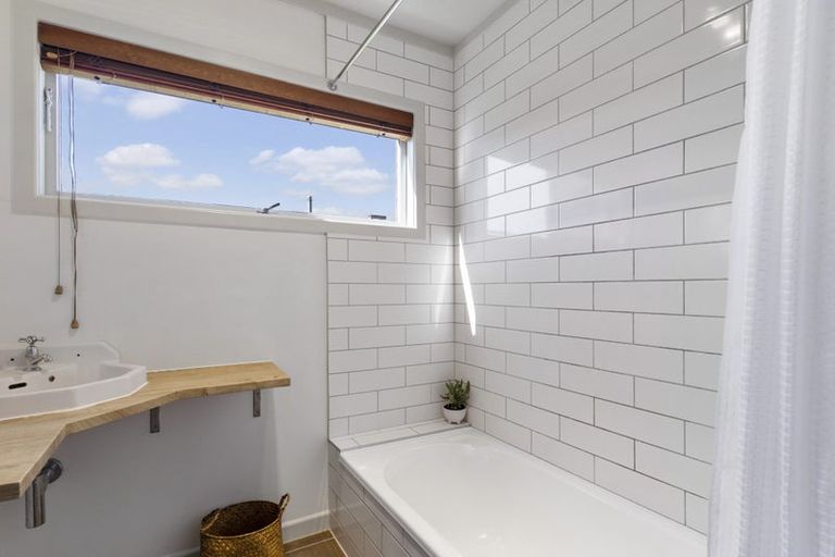 Photo of property in 34 Dakota Avenue, Beach Haven, Auckland, 0626