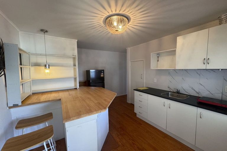 Photo of property in 26 Lyford Crescent, Sunnynook, Auckland, 0620